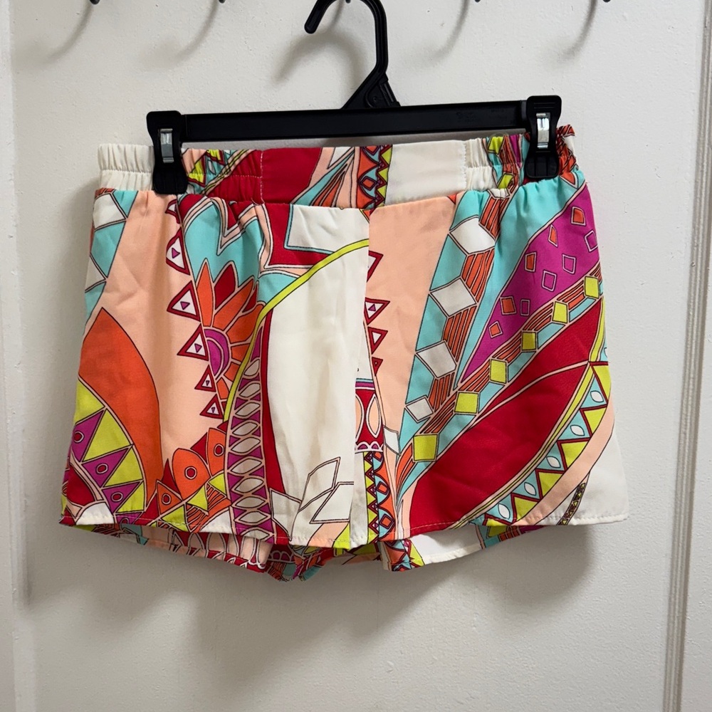 Karlie Multicolor Geometric Athletic Shorts